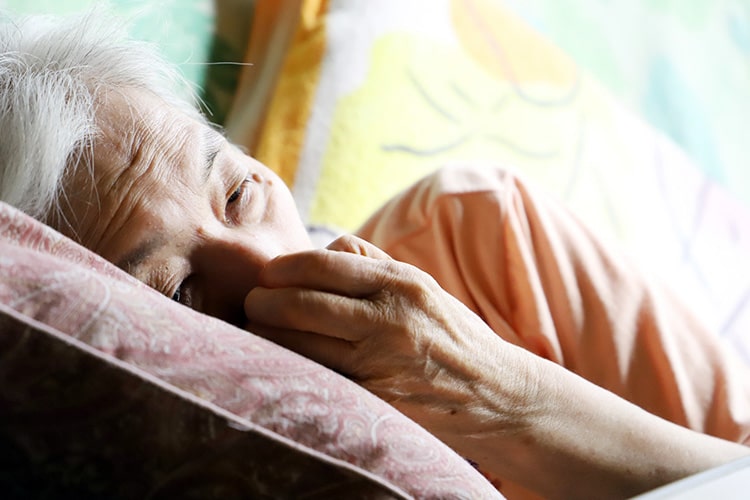 寝たきりになるリスクが高まります